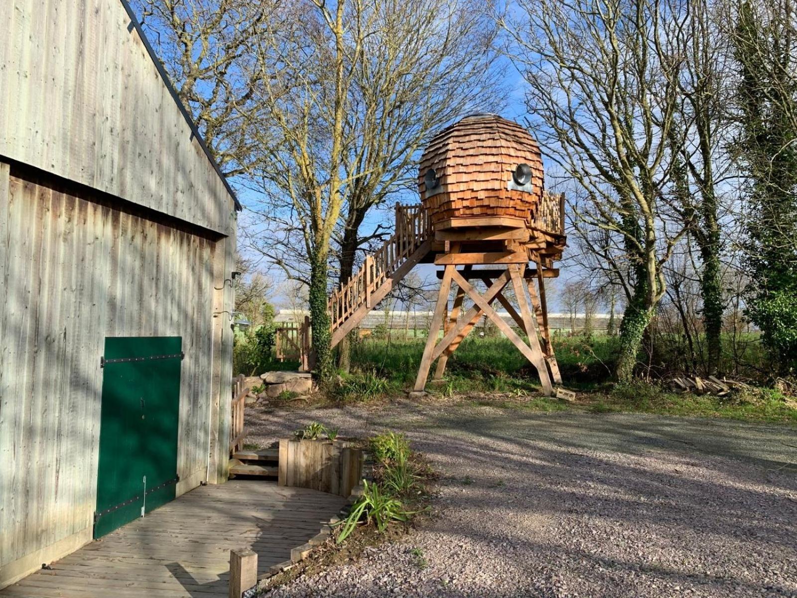 La Ville Es Renais - Ferme Et Maison D'Hotes Insolite Erquy Exterior foto